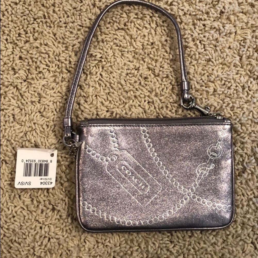 NWT COACH SILVER WRISTLET